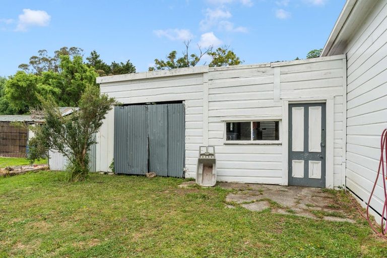 Photo of property in 1 Castle Hill Road, Alfredton, Eketahuna, 4996