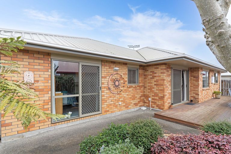 Photo of property in 143b Dixon Street, Masterton, 5810