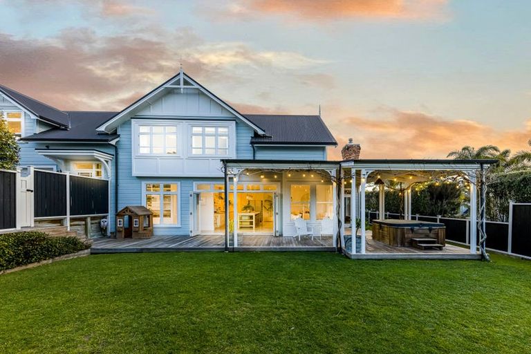 Photo of property in 65a Kowhai Road, Mairangi Bay, Auckland, 0630