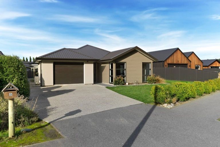 Photo of property in 3 Hicks Road, Lower Shotover, Queenstown, 9304