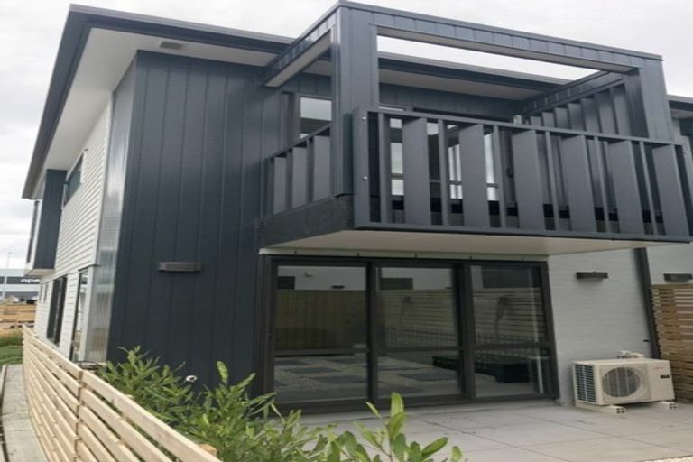 Photo of property in 41 Carder Court, Hobsonville, Auckland, 0618