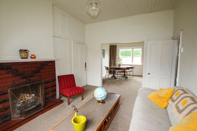 Photo of property in 16 Worcester Street, Hampden, 9410