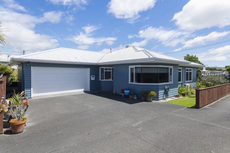 Photo of property in 96 Awapuni Road, Awapuni, Gisborne, 4010