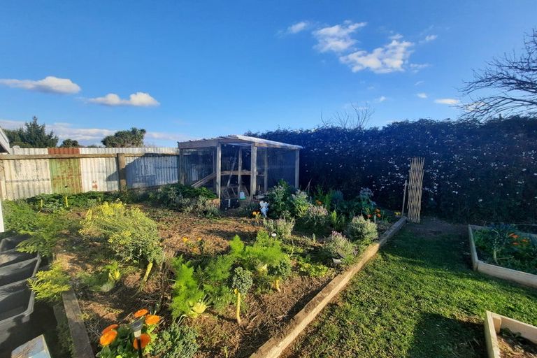 Photo of property in 15 Campbell Street, Hawera, 4610