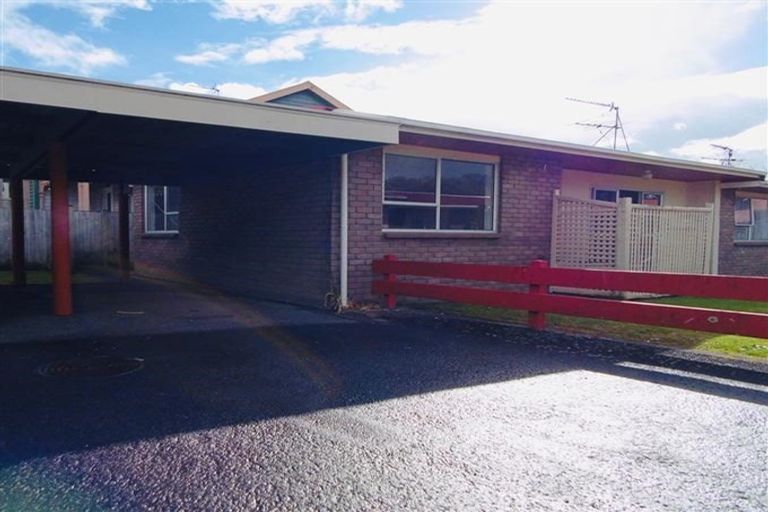 Photo of property in 82 Hine Street, New Plymouth, 4310