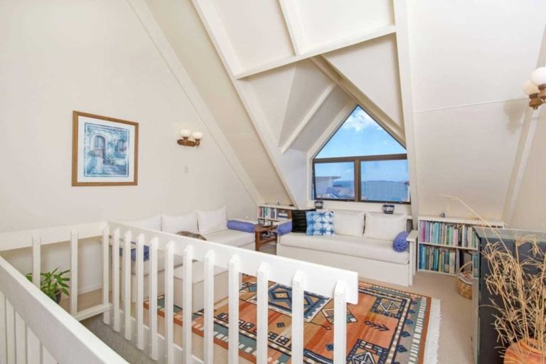 Photo of property in 14 Rogers Avenue, Eastern Beach, Auckland, 2012