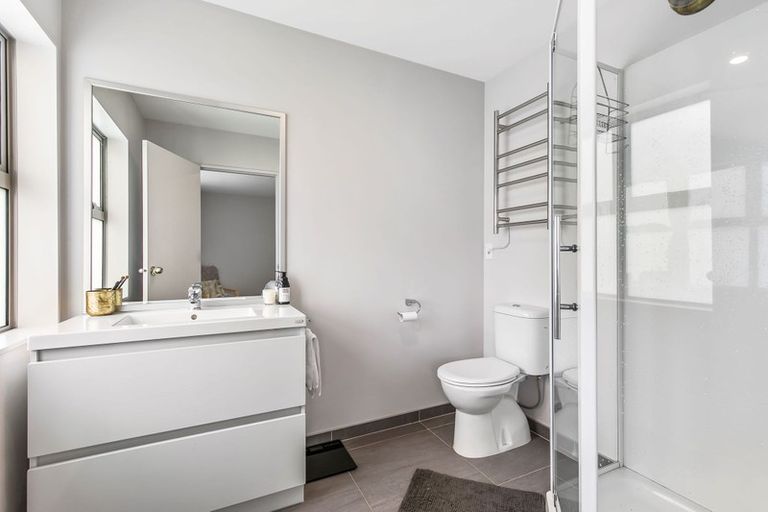 Photo of property in 90 Arion Road, Takanini, 2112