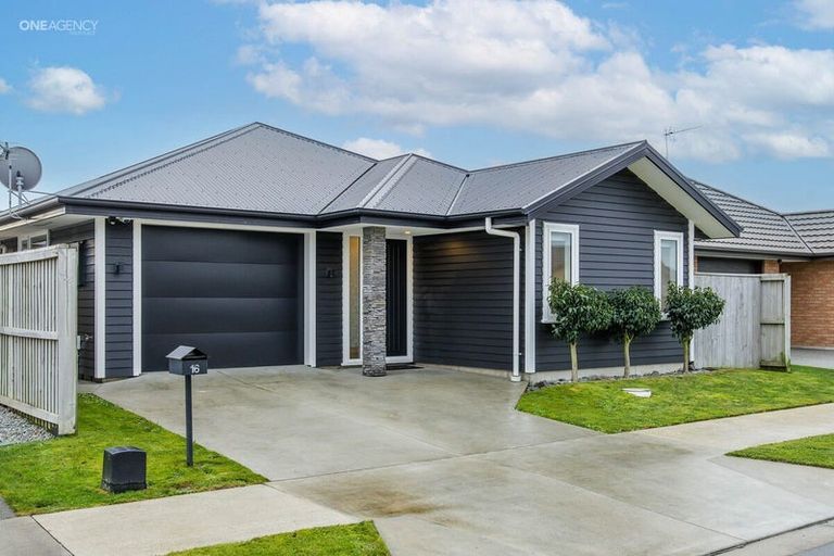 Photo of property in 16 Candy Crescent, Kaiapoi, 7630