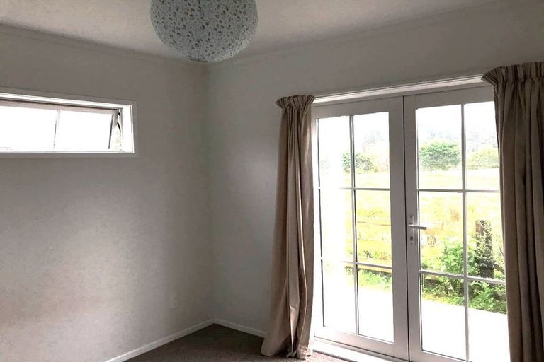 Photo of property in 33 Brigham Creek Road, Whenuapai, Auckland, 0618