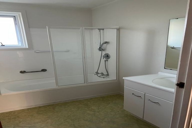 Photo of property in 26a Mccrystal Avenue, Bucklands Beach, Auckland, 2012