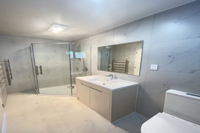 Photo of property in 88c John Downs Drive, Browns Bay, Auckland, 0630