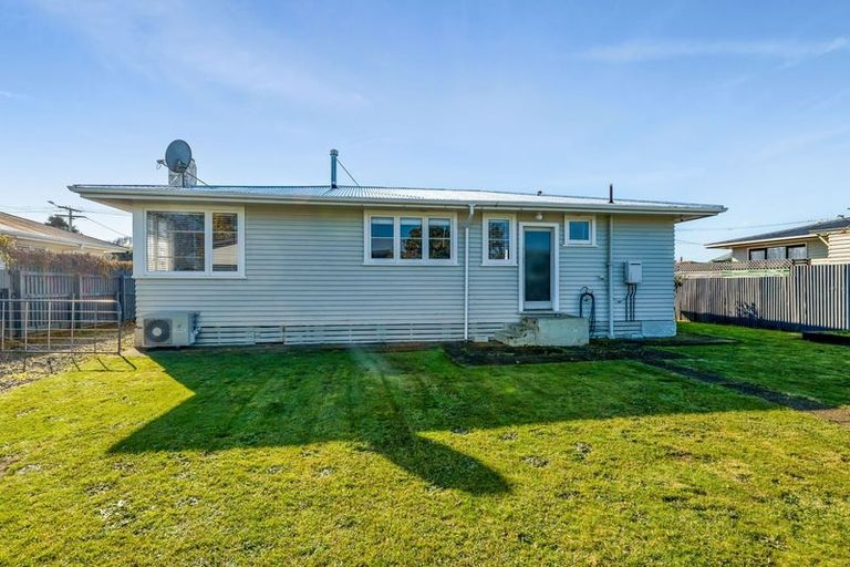 Photo of property in 37 Reid Avenue, Hawera, 4610