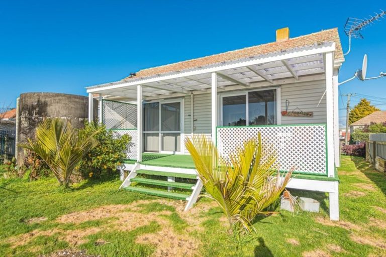 Photo of property in 2 Victory Place, Aramoho, Whanganui, 4500