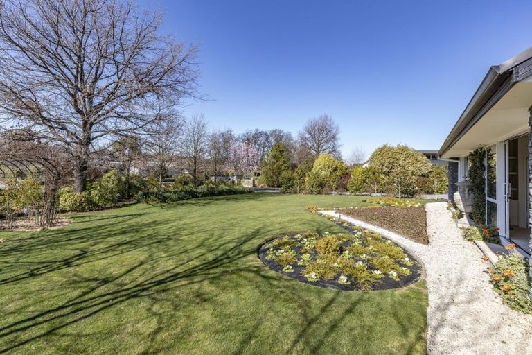 Photo of property in 72 Oakgrove Drive, Rangiora, 7400