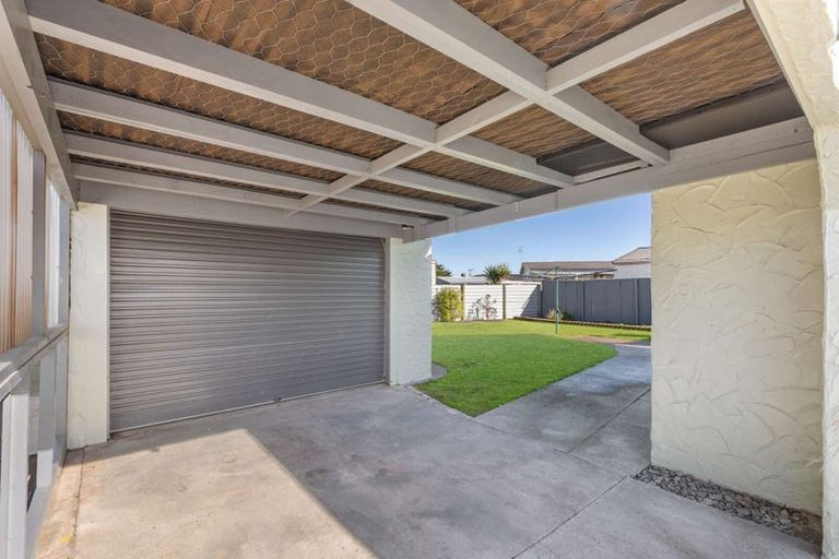 Photo of property in 53 Hinau Street, Castlecliff, Whanganui, 4501