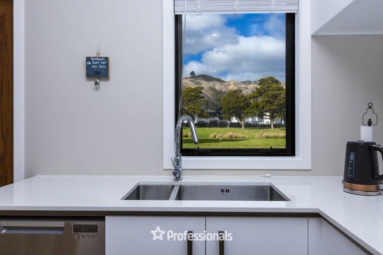 Photo of property in 12 Fitch Lane, Wallaceville, Upper Hutt, 5018