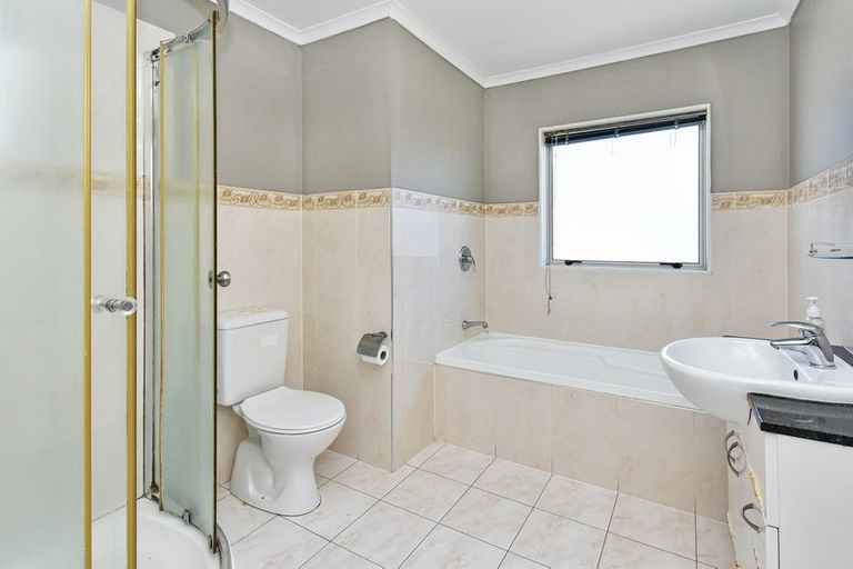 Photo of property in 11 Katana Lane, Takanini, 2112