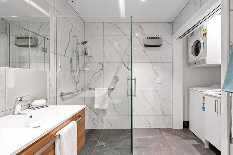 Photo of property in 98b/30 Ambassador Glade, Orewa, 0931