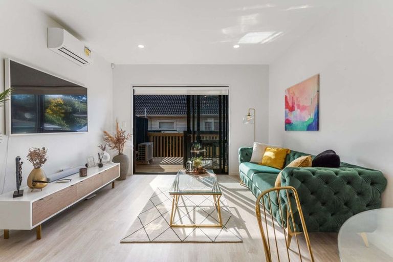 Photo of property in 21 Toanga Place, Mount Wellington, Auckland, 1062