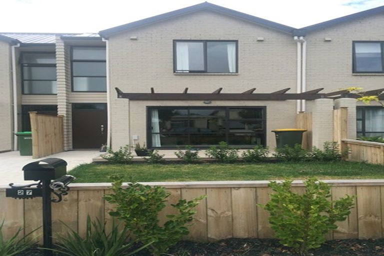 Photo of property in 27 Popokatea Drive, Takanini, 2112