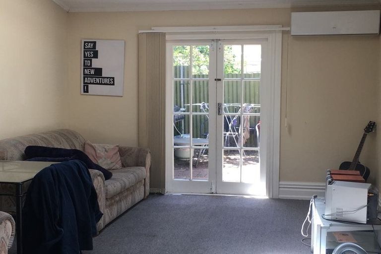 Photo of property in 13 Home Street, Mount Victoria, Wellington, 6011