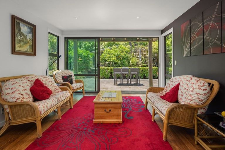 Photo of property in 135 Queen Charlotte Drive, Havelock, Picton, 7281