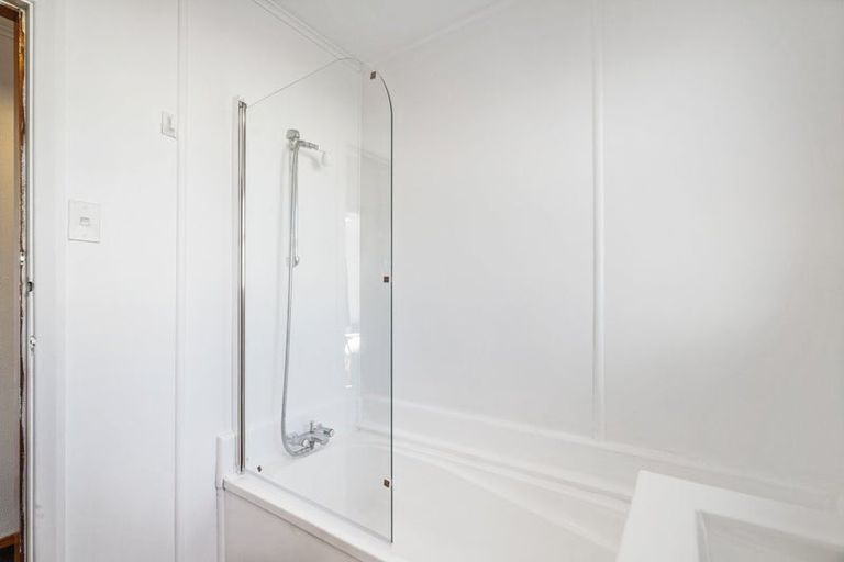 Photo of property in 61 Hillary Crescent, Upper Riccarton, Christchurch, 8041