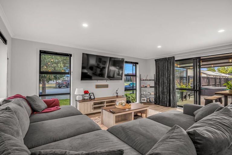 Photo of property in 6 Joy Place, Rolleston, 7614