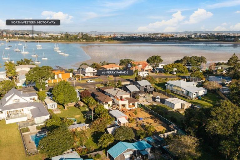 Photo of property in 66 Ferry Parade, Herald Island, Auckland, 0618