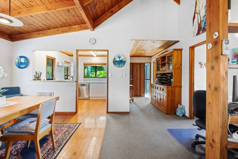 Photo of property in 32 Onepu Lane, Manly, Whangaparaoa, 0930