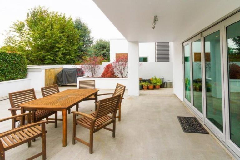 Photo of property in 15 Jessies Crescent, Wanaka, 9305