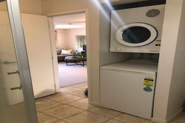 Photo of property in 25 Maxwelton Drive, Mairangi Bay, Auckland, 0630