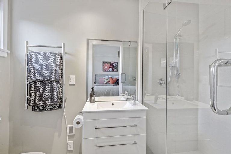 Photo of property in 12 Browns Road, St Albans, Christchurch, 8014