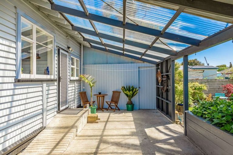 Photo of property in 87 Russell Street, Westport, 7825