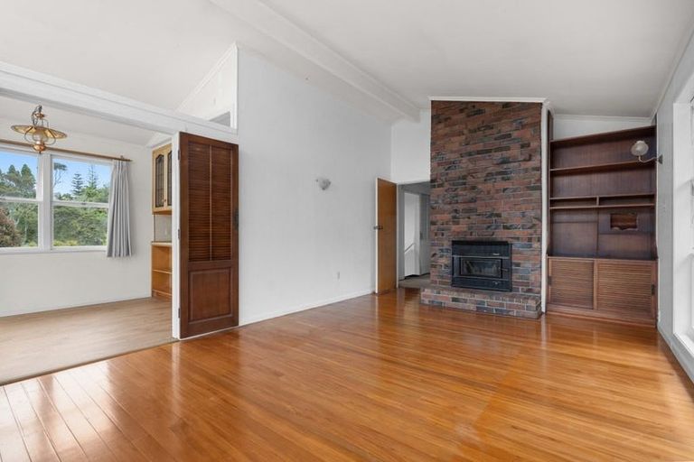 Photo of property in 204 Old Titirangi Road, Titirangi, Auckland, 0604