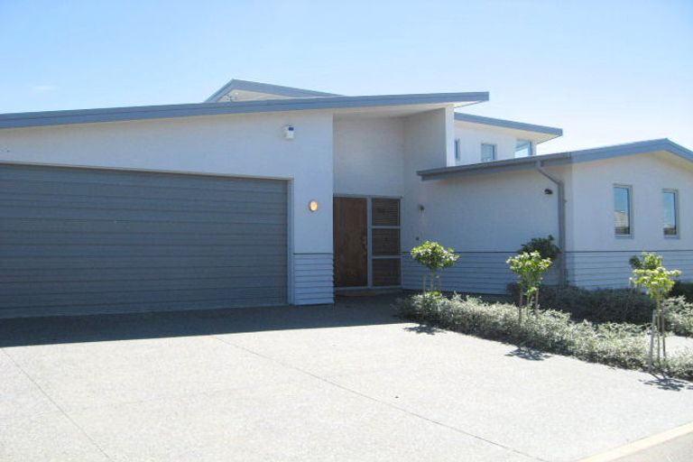 Photo of property in 5 June Gardens, Northwood, Christchurch, 8051