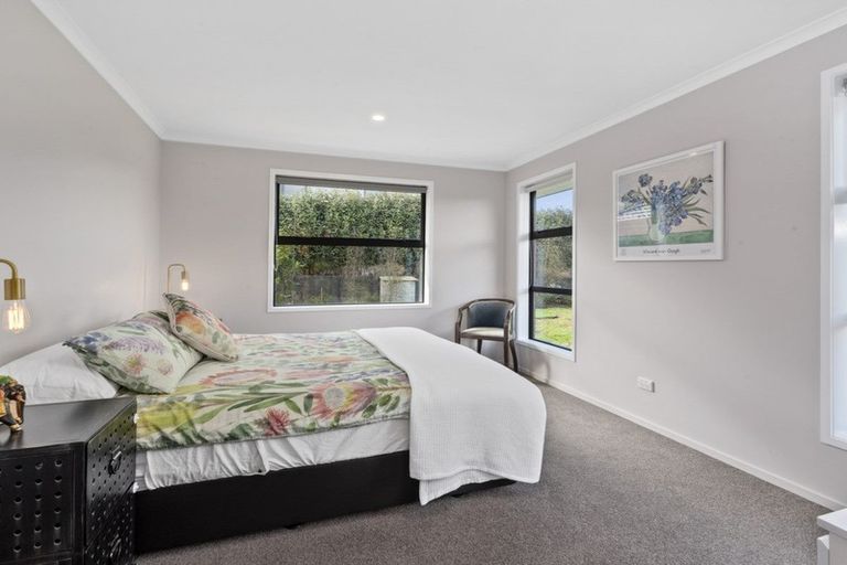 Photo of property in 4 Laly Haddon Place, Matakana, Warkworth, 0985