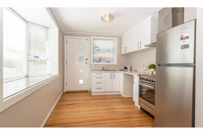 Photo of property in 1/38 North Avon Road, Richmond, Christchurch, 8013