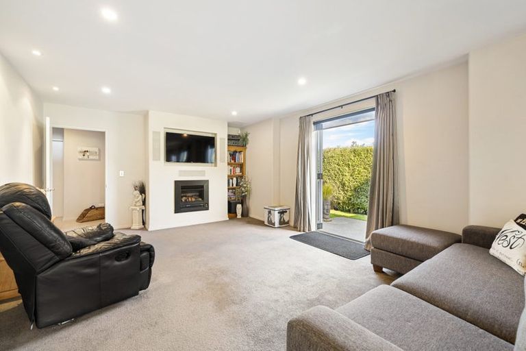 Photo of property in 2 Albion Lane, Hillmorton, Christchurch, 8024