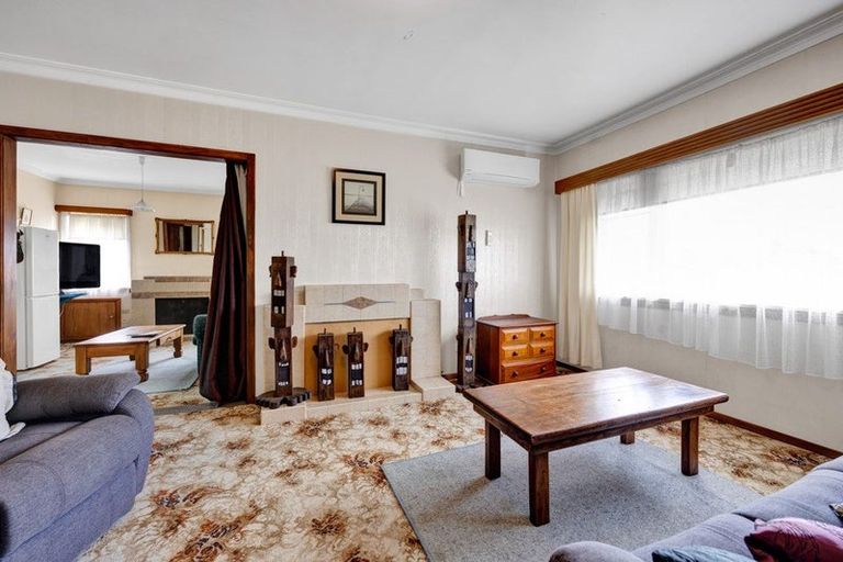 Photo of property in 23 Caledonia Street, Hawera, 4610