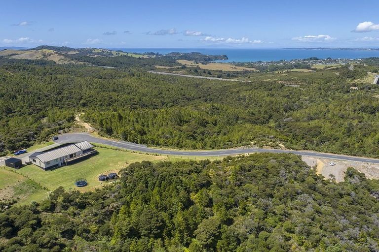 Photo of property in 240 Hillcrest Road, Wainui, 0931