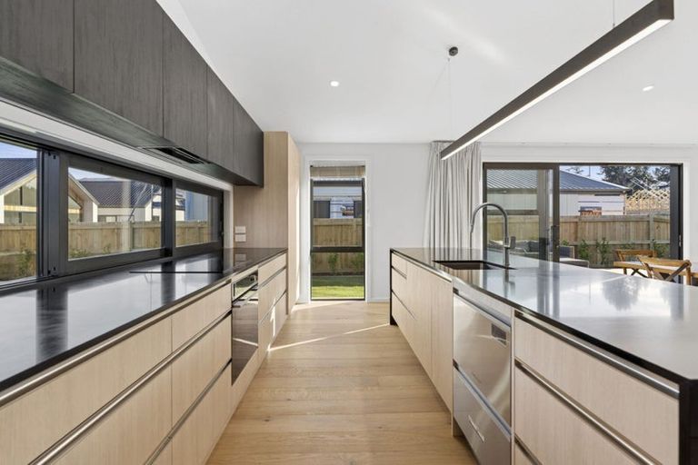 Photo of property in 6 Moonstone Street, Albert Town, 9305