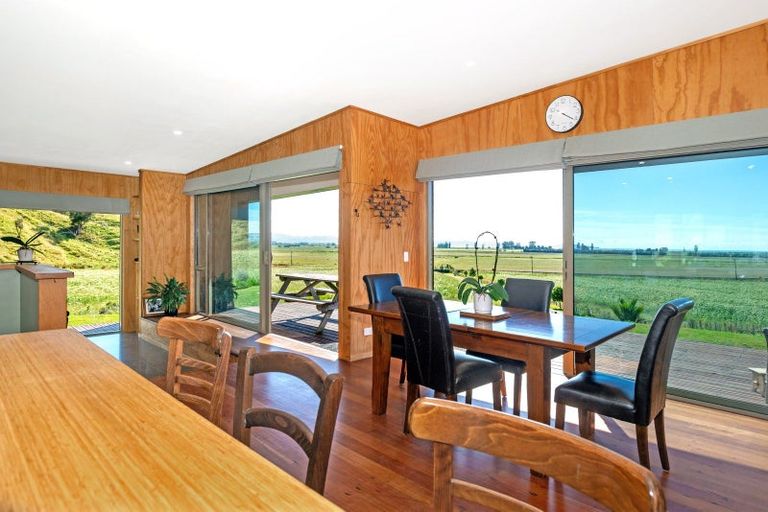 Photo of property in 1266 Wharerata Road, Muriwai, Gisborne, 4072