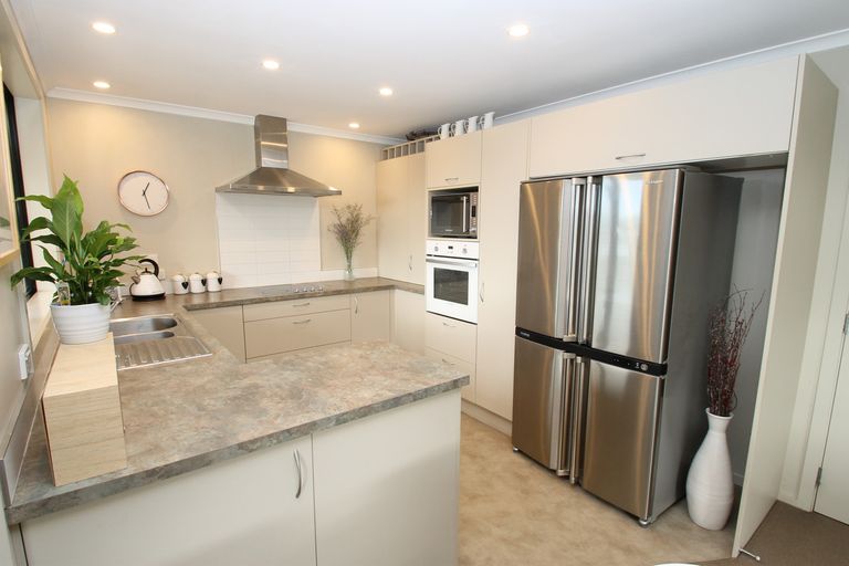 Photo of property in 6 Kohu Place, Halfway Bush, Dunedin, 9010