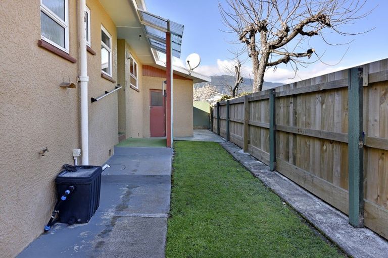 Photo of property in 14 Tennyson Crescent, Stoke, Nelson, 7011