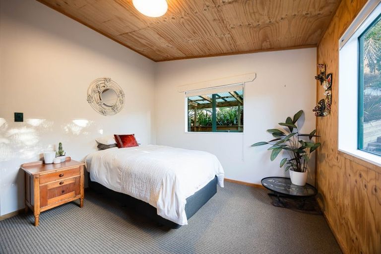 Photo of property in 979 Kaipara Flats Road, Kaipara Flats, Warkworth, 0984