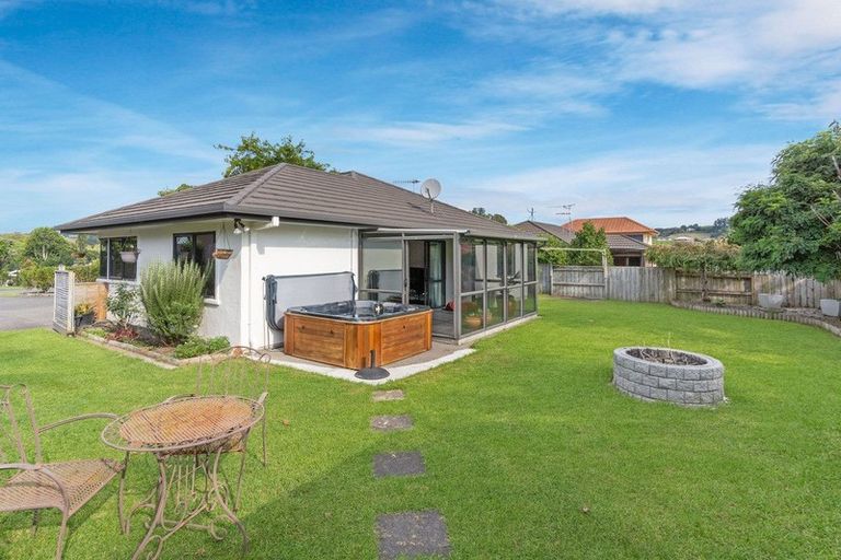 Photo of property in 8 Kestrel Avenue, Welcome Bay, Tauranga, 3112