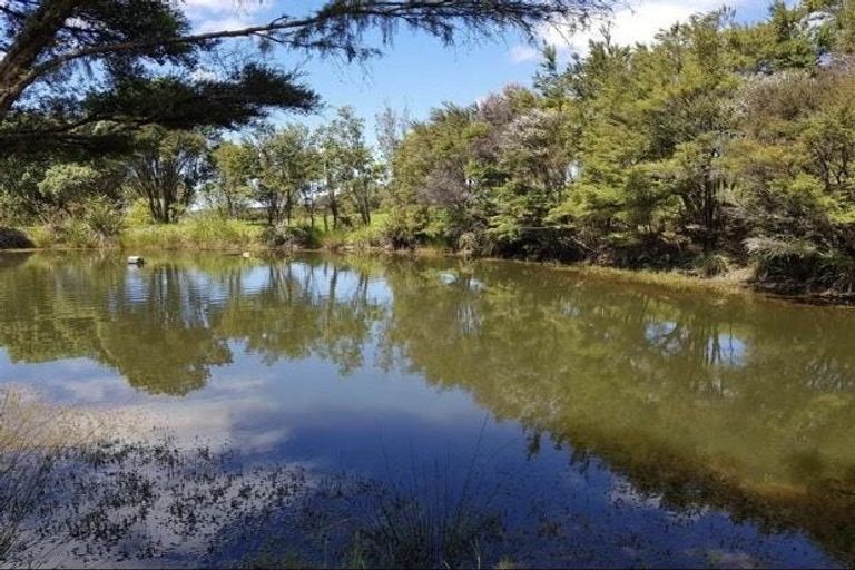 Photo of property in 797 Millbrook Road, Waipu, 0582