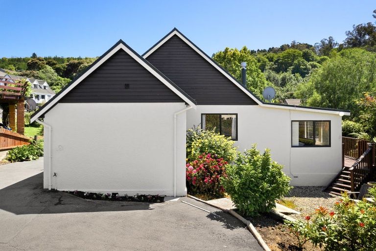 Photo of property in 97 Glenross Street, Glenross, Dunedin, 9011