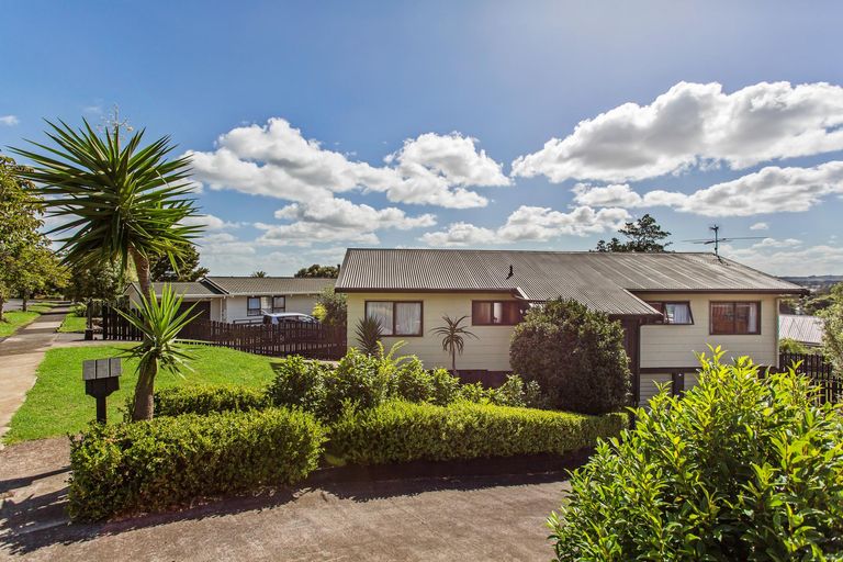 Photo of property in 23 Barberton Terrace, Red Hill, Papakura, 2110